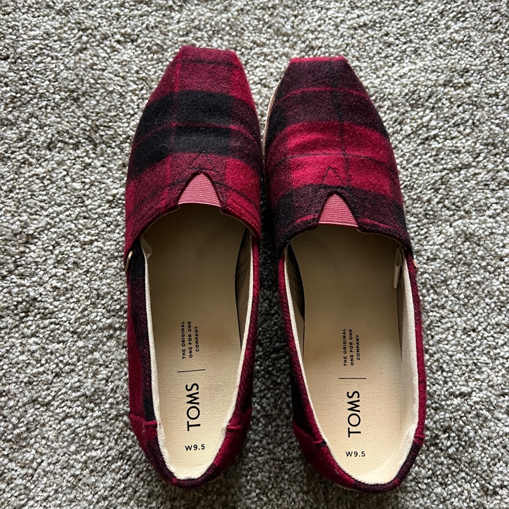 TOMS Red Plaid Felt Slip-Ons